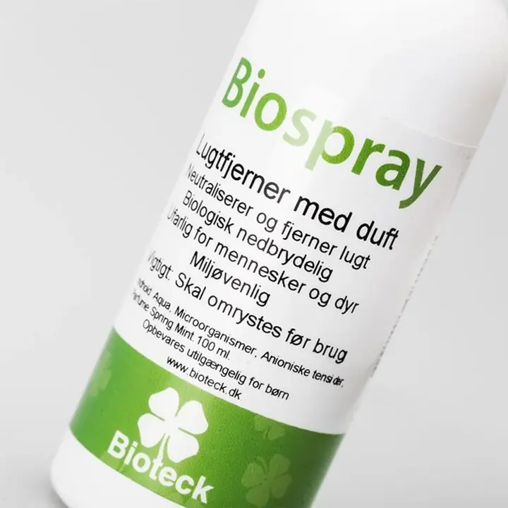 Biospray flaske, nærbillede af etiketten